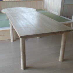 �O�d���鎭�s�̵��ް�Ƌ�E���ް���݂�calmfurniture�ߓ��Ƌ�z���C�ނ̃I�[�_�[�_�C�j���O�e�[�u��